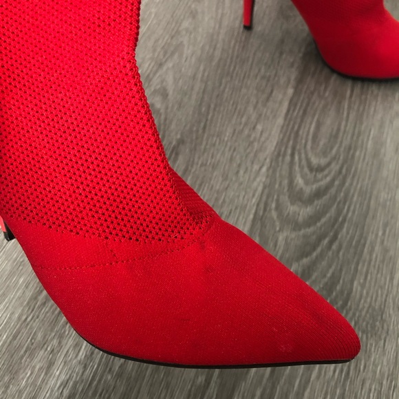 Red Stiletto - Picture 6 of 6